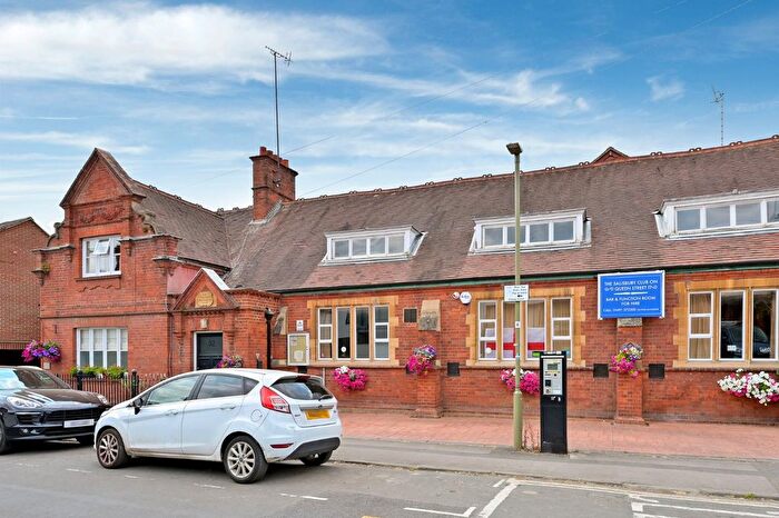 1 Bedroom Flat To Rent In Queen Street, Henley-On-Thames, Oxfordshire, RG9