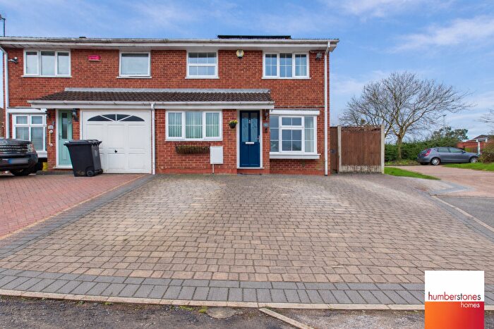 3 Bedroom Semi Detached House For Sale In Coppice Hollow, Birmingham, B32