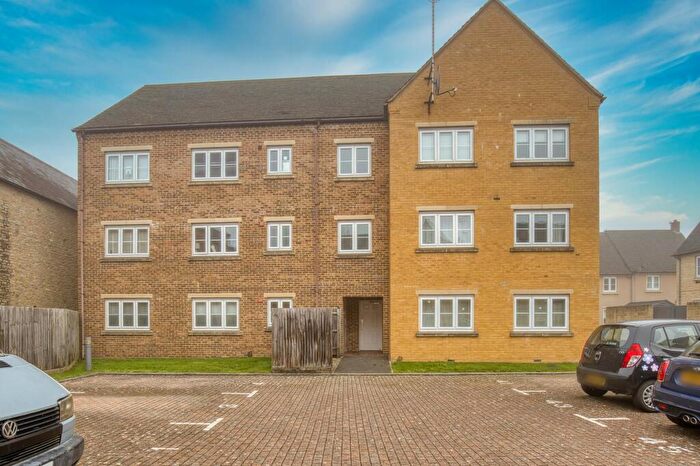 2 Bedroom Flat For Sale In Priory Mill Lane, Witney, OX28