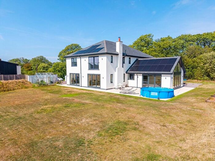 4 Bedroom Detached House For Sale In Witheridge, Tiverton, EX16