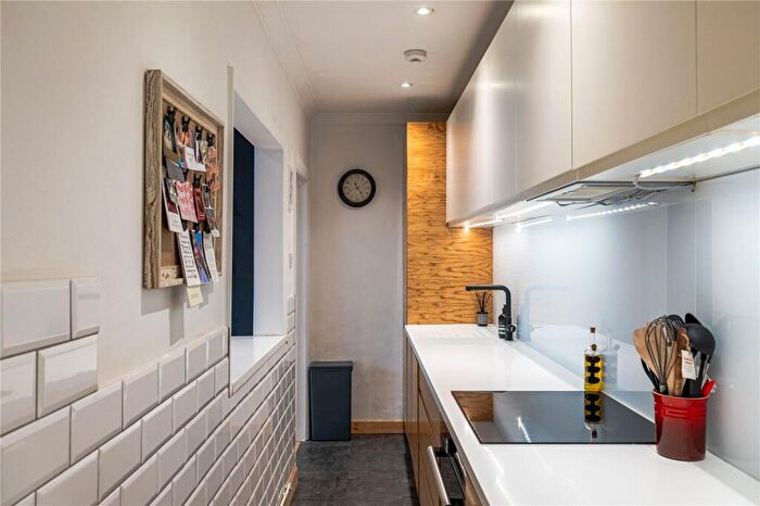 2 Bedroom Apartment For Sale In St. Aubyns, Hove, East Sussex, BN3