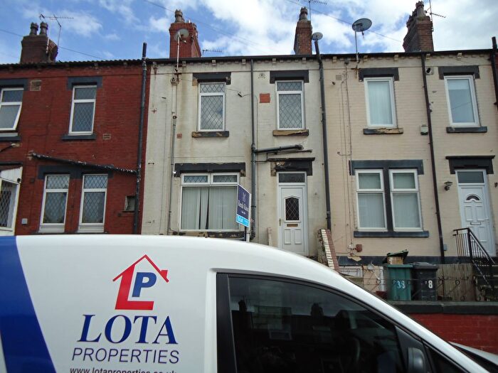 2 Bedroom Terraced House To Rent In Longroyd Avenue, Beeston, LS11