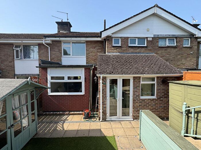 3 Bedroom Terraced House For Sale In Drax Avenue, Northport, Wareham, BH20 - Photo 9