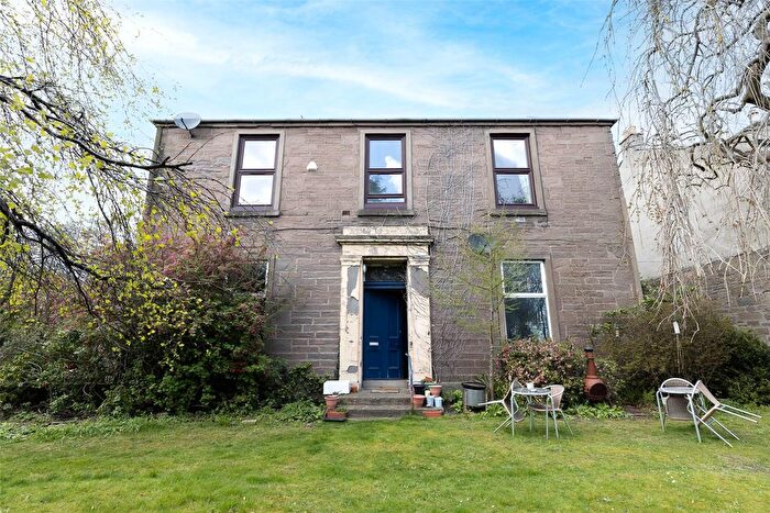 3 Bedroom Flat For Sale In Wellington Street, Dundee, Angus, DD1