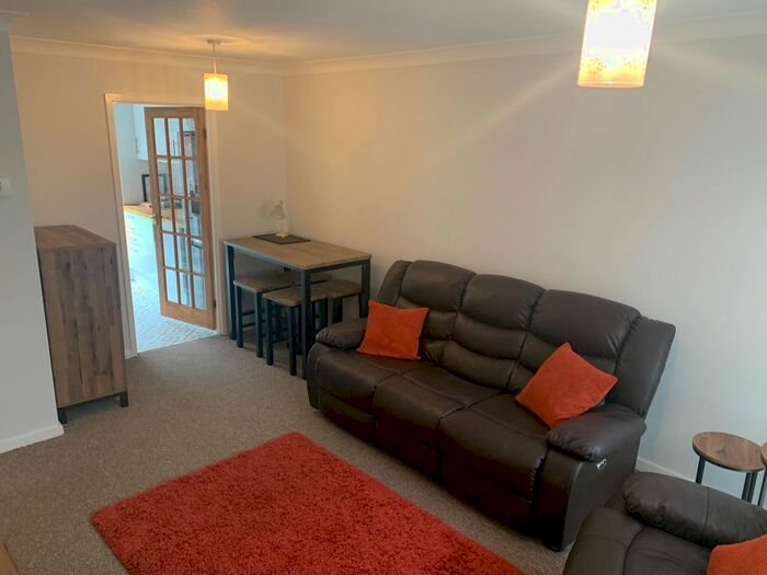 2 Bedroom Maisonette To Rent In Rowood Drive, Solihull, B92