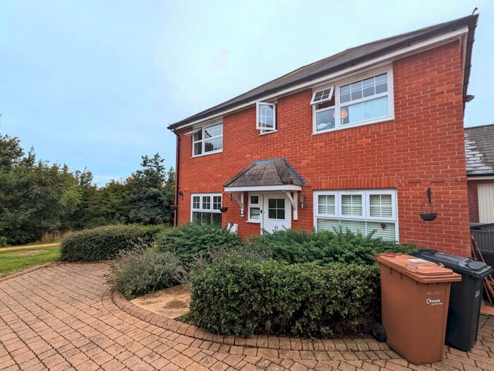 4 Bedroom House To Rent In Cowslip Way, Andover, SP11