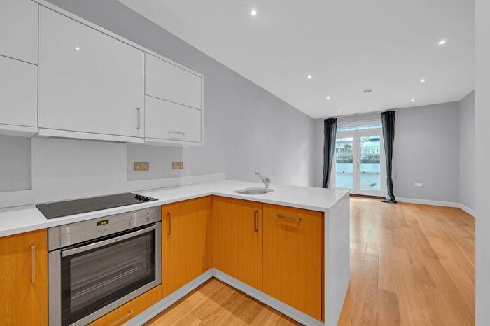 3 Bedroom Flat For Sale In Mycenae Road Blackheath, SE3