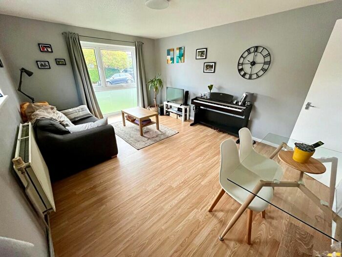 1 Bedroom Flat For Sale In Bute Road, Wallington, SM6