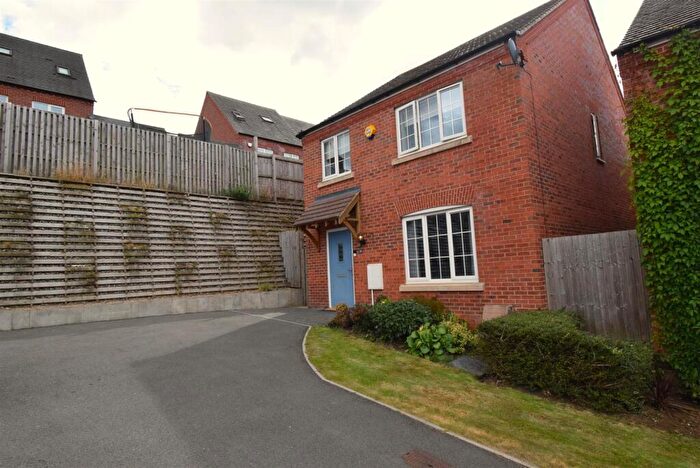 4 Bedroom Detached House For Sale In Hares Lane, Hugglescote, Coalville, LE67