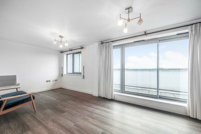 2 Bedroom Apartment To Rent In Regents Park Road, Chalk Farm, NW1