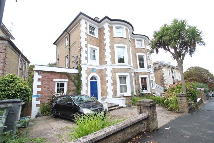 1 Bedroom Flat To Rent In East Hill Road, Ryde, PO33
