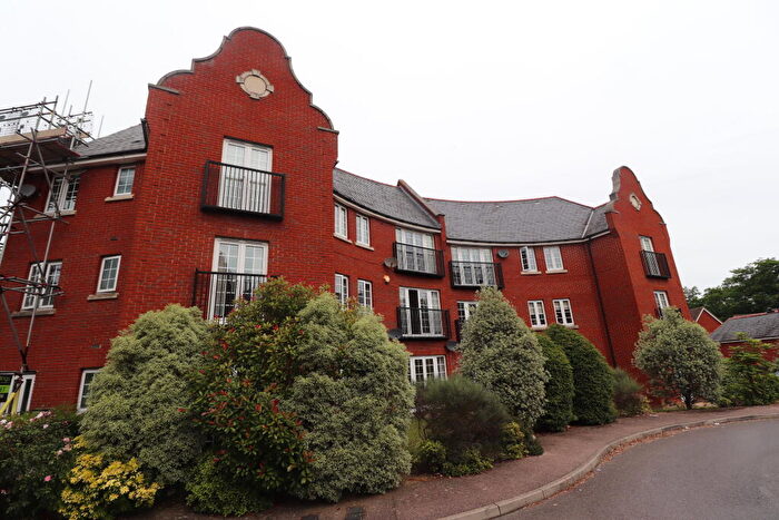 2 Bedroom Apartment To Rent In Osborne Heights - Clements Park, CM14