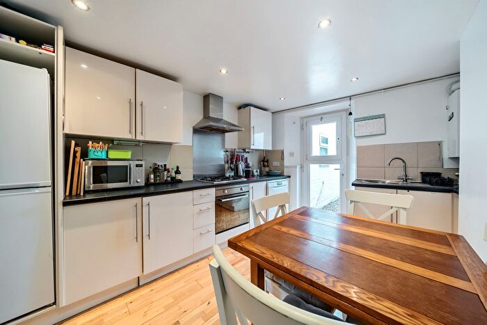 3 Bedroom Terraced House For Sale In Westgate Street, Taunton, TA1