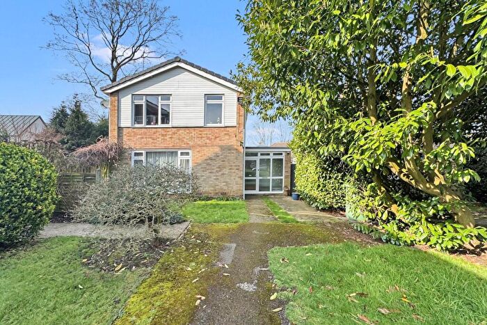 4 Bedroom Detached House For Sale In Fir Tree Grove, Bredhurst, Gillingham, ME7