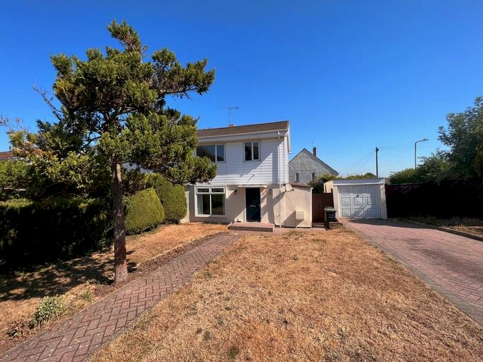 3 Bedroom Semi-Detached House To Rent In Bourne Road, Gravesend, DA12