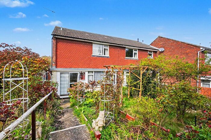 3 Bedroom End Of Terrace House For Sale In Havisham Close, Rochester, ME1