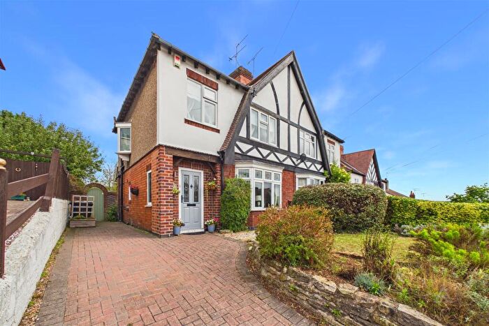 3 Bedroom Semi-Detached House For Sale In Foston Avenue, Burton-On-Trent, DE13