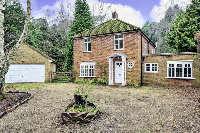 5 Bedroom Detached House To Rent In Woodlands Ride, South Ascot, SL5