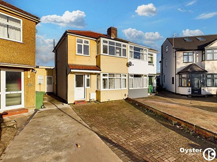 4 Bedroom Semi Detached House For Sale In Aldridge Avenue, Stanmore, HA7