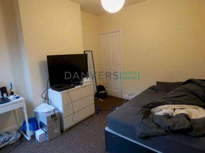 4 Bedroom Terraced House To Rent In Barclay Street, Leicester, LE3