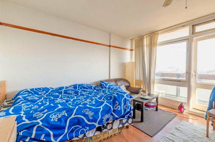 2 Bedroom Flat For Sale In Gascoigne Place, London, E2