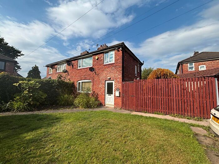 3 Bedroom House To Rent In Moorcroft Drive, M19