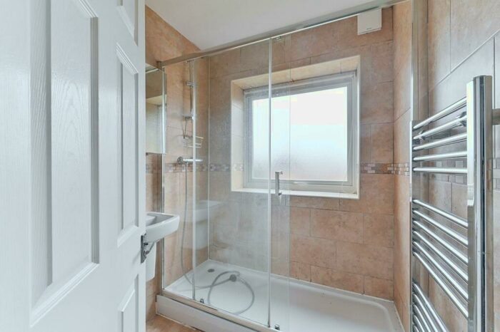 2 Bedroom Flat To Rent In Maldon Road, Wallington, SM6