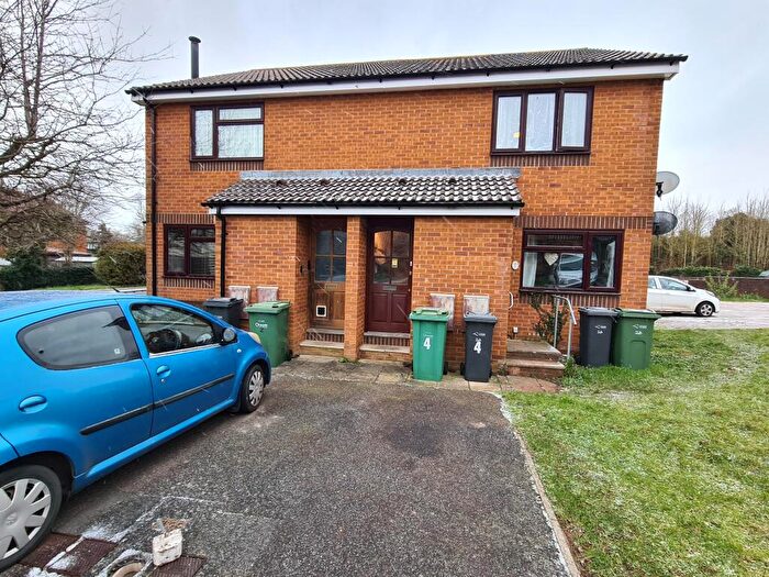 1 Bedroom Flat To Rent In The Warren, Sandown, PO36
