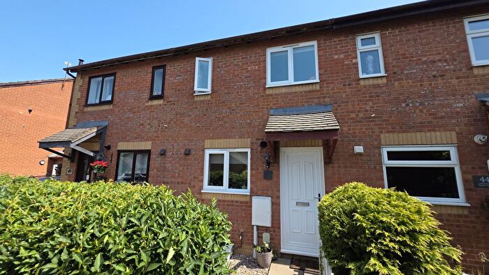 2 Bedroom Terraced House For Sale In Barkus Close, Southam, CV47