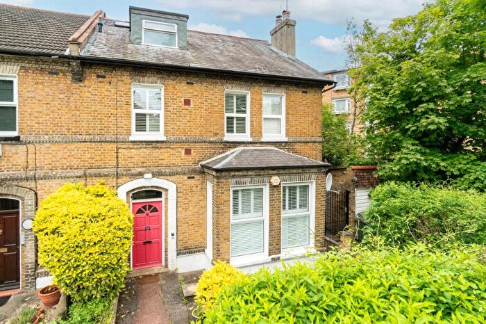 1 Bedroom Apartment For Sale In Cavendish Road, Sutton, SM2