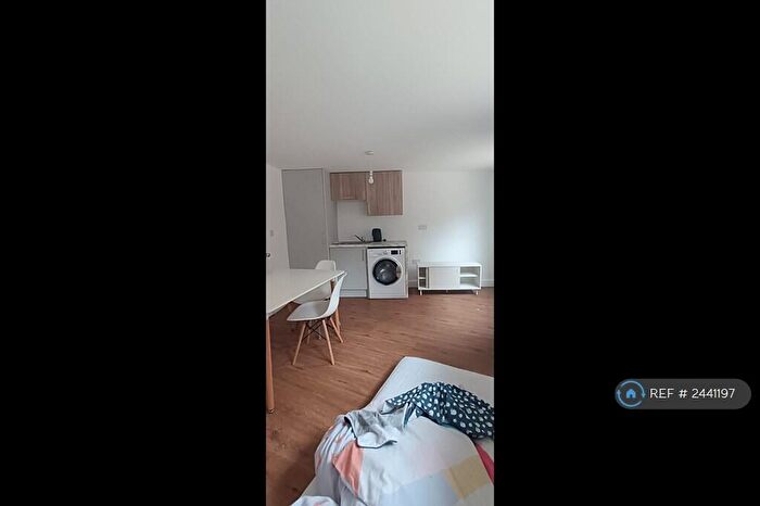 Studio To Rent In Station Road, Chadwell Heath, Romford, RM6