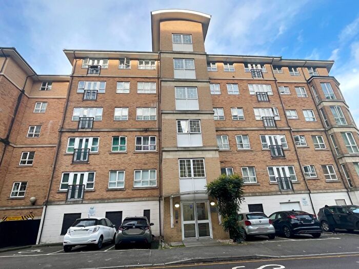 2 Bedroom Flat For Sale In Geneva Court, Rookery Way, London, Greater London, NW9