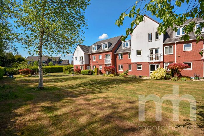 2 Bedroom Apartment For Sale In Holland Court, Willow Close, Poynton, SK12