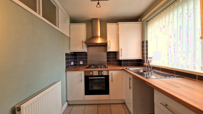 2 Bedroom Flat To Rent In Hunters Court, Gosforth, Newcastle Upon Tyne, NE3