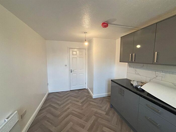 5 Bedroom Terraced House To Rent In Inkerman Street, Wolverhampton, WV10
