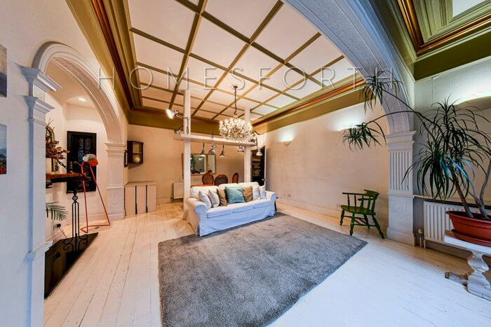 1 Bedroom Flat To Rent In Heathfield Park, Willesden Green, NW2