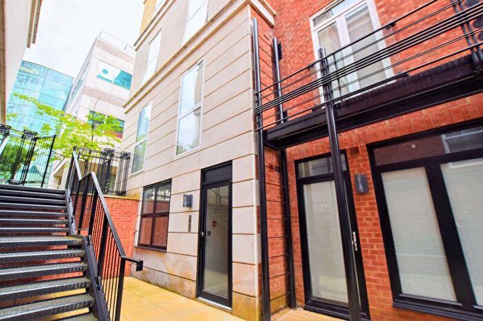 1 Bedroom Apartment For Sale In Upper Third Street, Central Milton Keynes, MK9