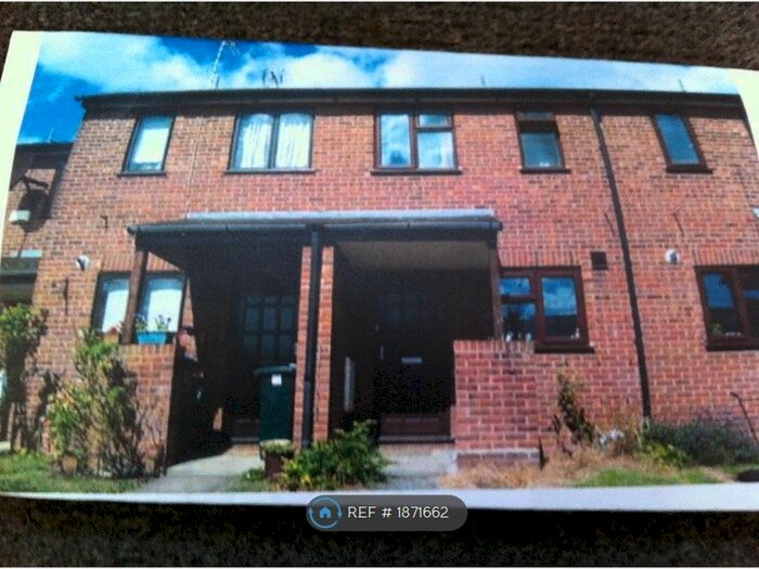 2 Bedroom Terraced House To Rent In Hilton Court, Chapelfields Coventry, CV5