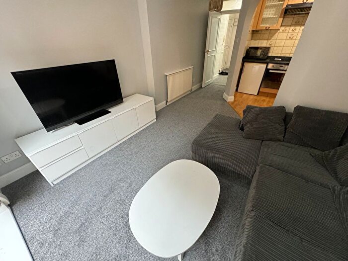 1 Bedroom Flat To Rent In Argyle Road, Ilford, IG1