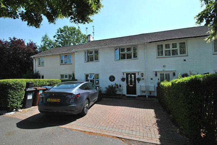 3 Bedroom Terraced House For Sale In Howlands, Welwyn Garden City, AL7
