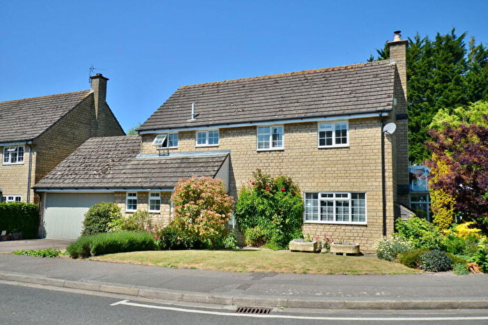 4 Bedroom Detached House For Sale In Cotswold Edge, Mickleton, GL55