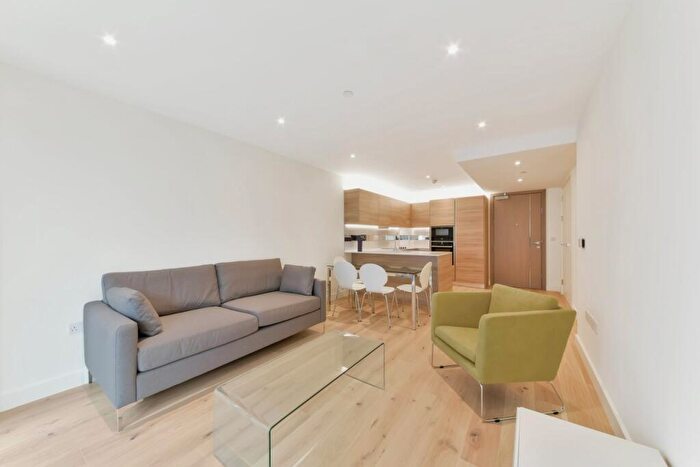 2 Bedroom Flat For Sale In Duke Of Wellington Avenue, Woolwich, London, SE18