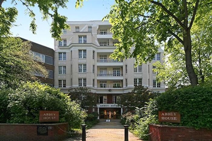 2 Bedroom Flat To Rent In Abbey House, Garden Road, St Johns Wood, NW8