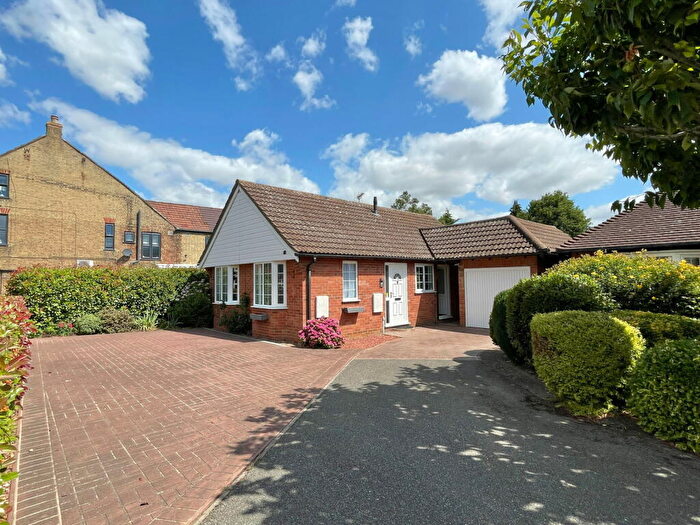 2 Bedroom Detached Bungalow For Sale In The Avenue, March, PE15