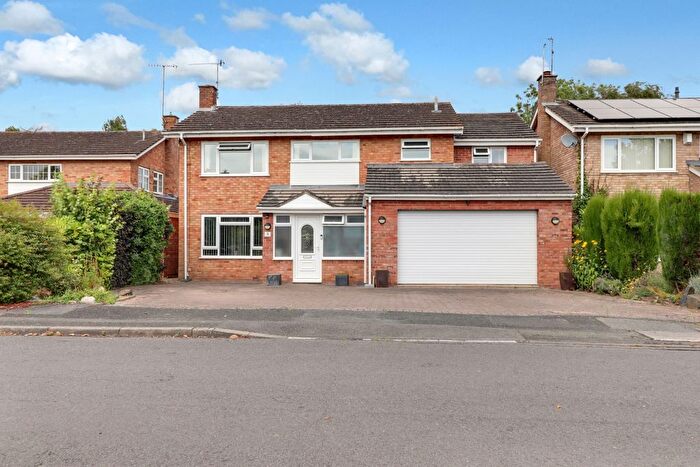 5 Bedroom Detached House For Sale In Squire's Close, Kempsey, WR5