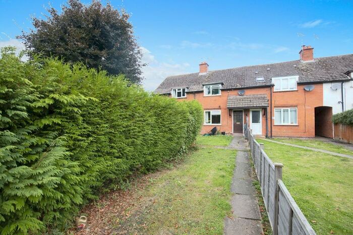 3 Bedroom Terraced House For Sale In Manor Lane, Loxley, Warwick, CV35
