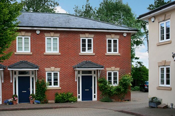 2 Bedroom End Of Terrace House To Rent In Mornington Drive, Winchester, SO22