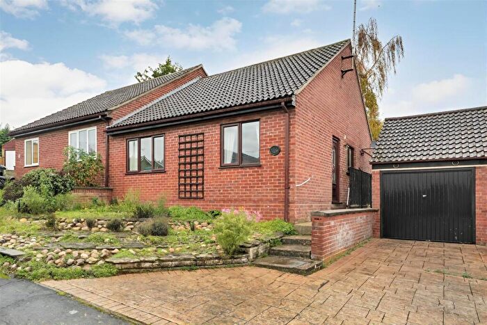 2 Bedroom Semi-Detached Bungalow For Sale In Cedar Close, Brantham, CO11