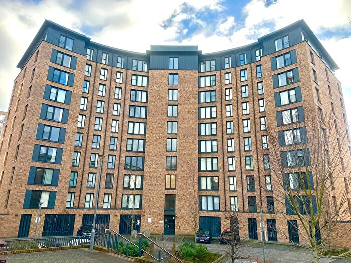 1 Bedroom Flat To Rent In Lincoln Apartments, Lexington Gardens, B15