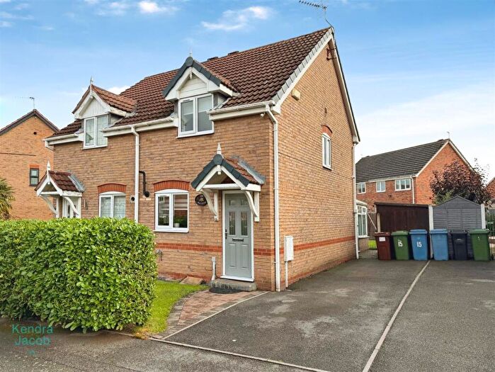 2 Bedroom Semi-Detached House For Sale In Wallingbrook Rise, Worksop, S80